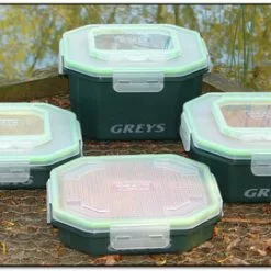 Arca GREYS KLIP-LOK Flip Top Madendoos - 2.4 Pt - Perforated Lid 5 Arca GREYS KLIP-LOK Flip Top Madendoos - 2.4 Pt - Perforated Lid -Hengels Verkoopwinkel 1866158961